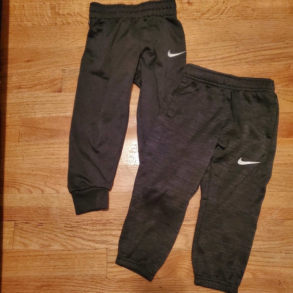 Set of 3T Nike Dri-Fit joggers
